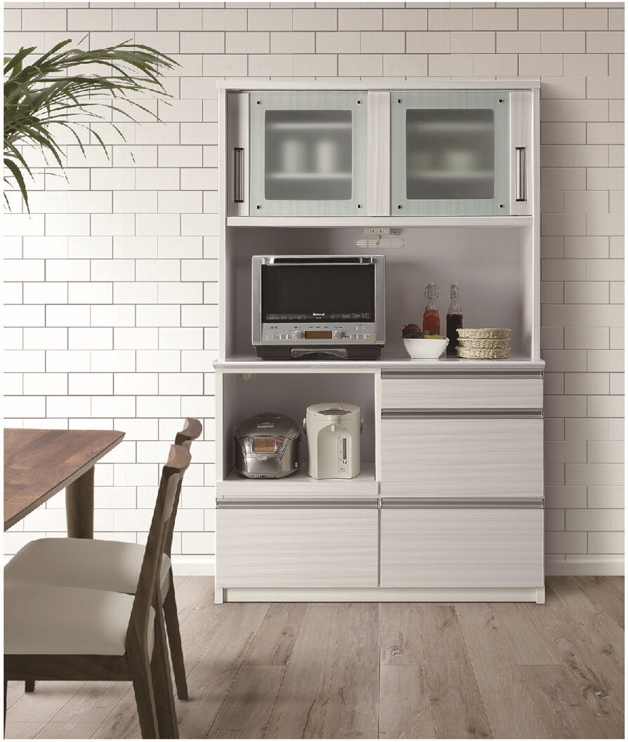 横幅120センチ食器棚！